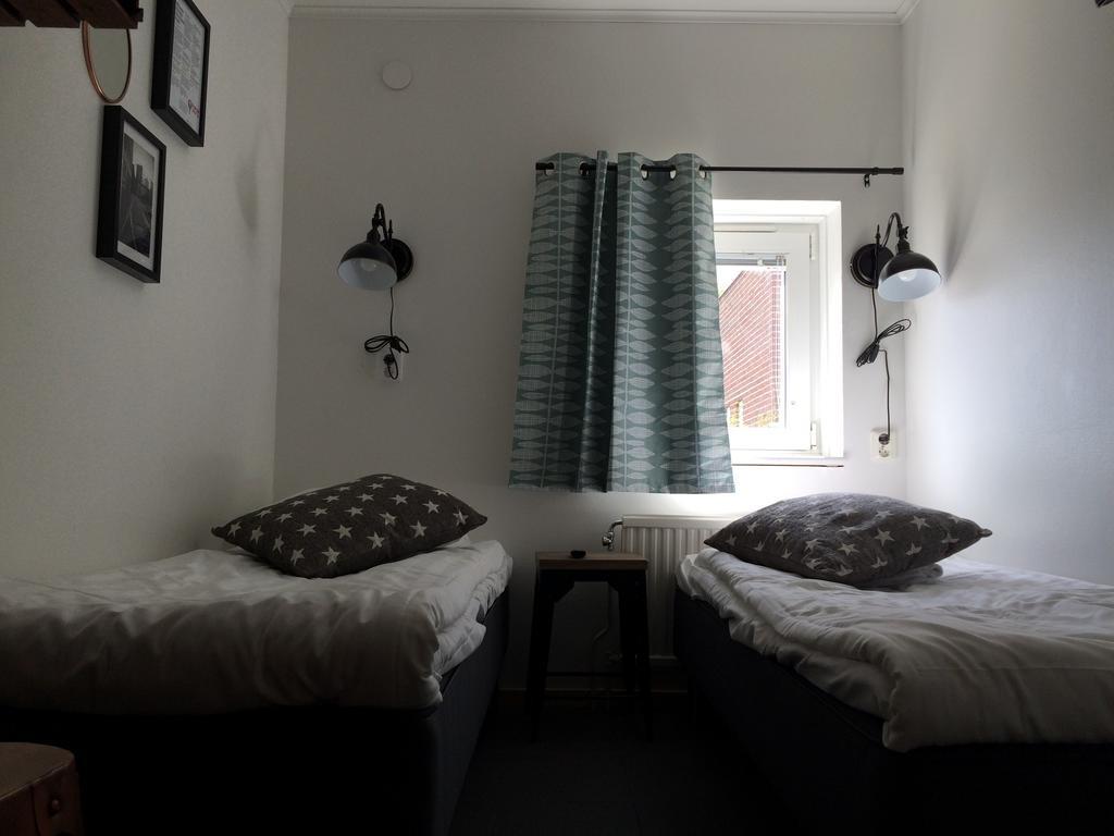 Uncle Joe'S Hostel Visby Bagian luar foto