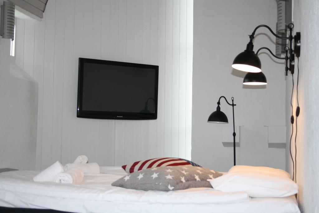 Uncle Joe'S Hostel Visby Bagian luar foto